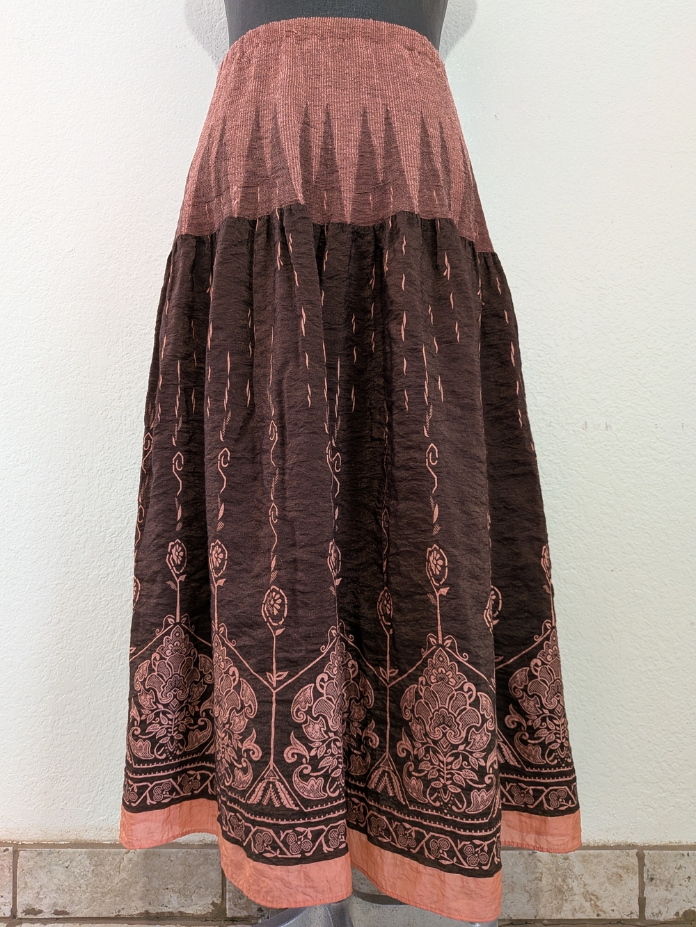 Vintage Coldwater Creek Brown and Terra Patterned Tiered Maxi Skirt Size Medium